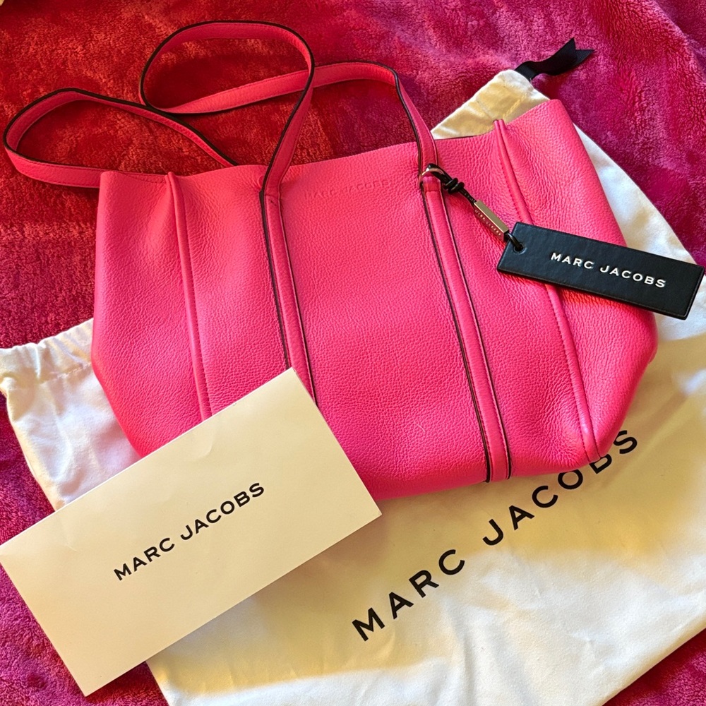 BNWT Marc Jacobs Vibrant Pink Tote Bag